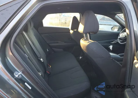 2025 Hyundai Elantra Sel Sport z USA, uszkodzony, nr VIN KMHLM4DG8SU872644